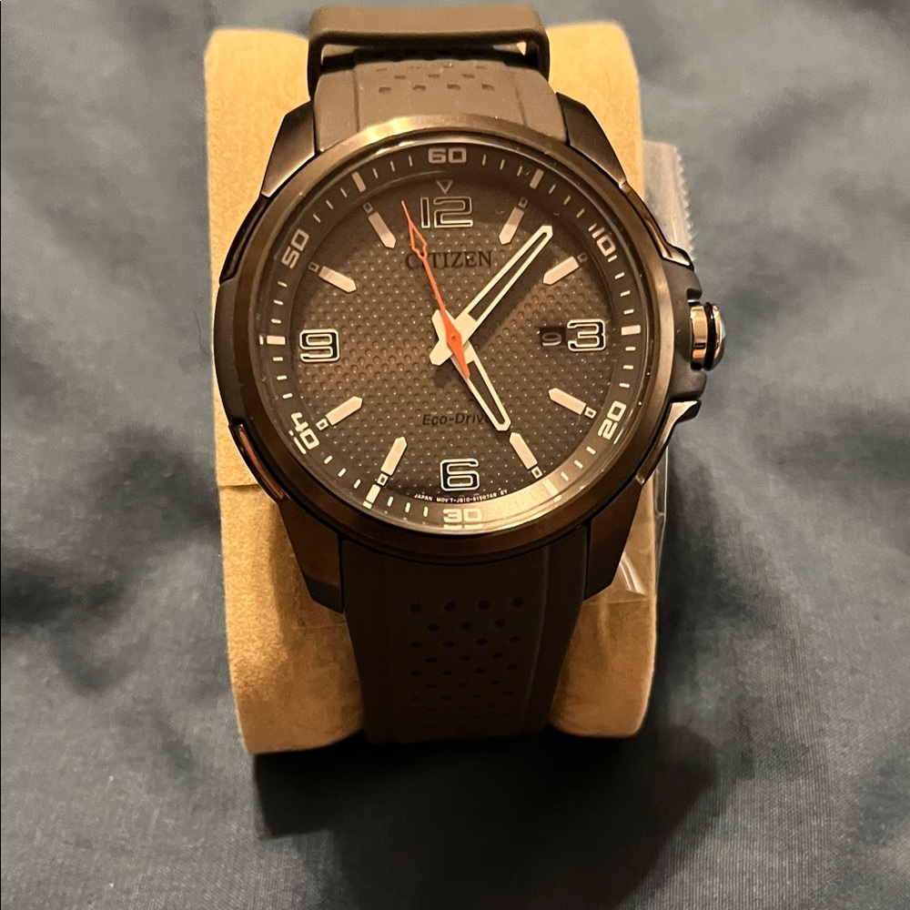 Citizen Men's Black and Silver Watch